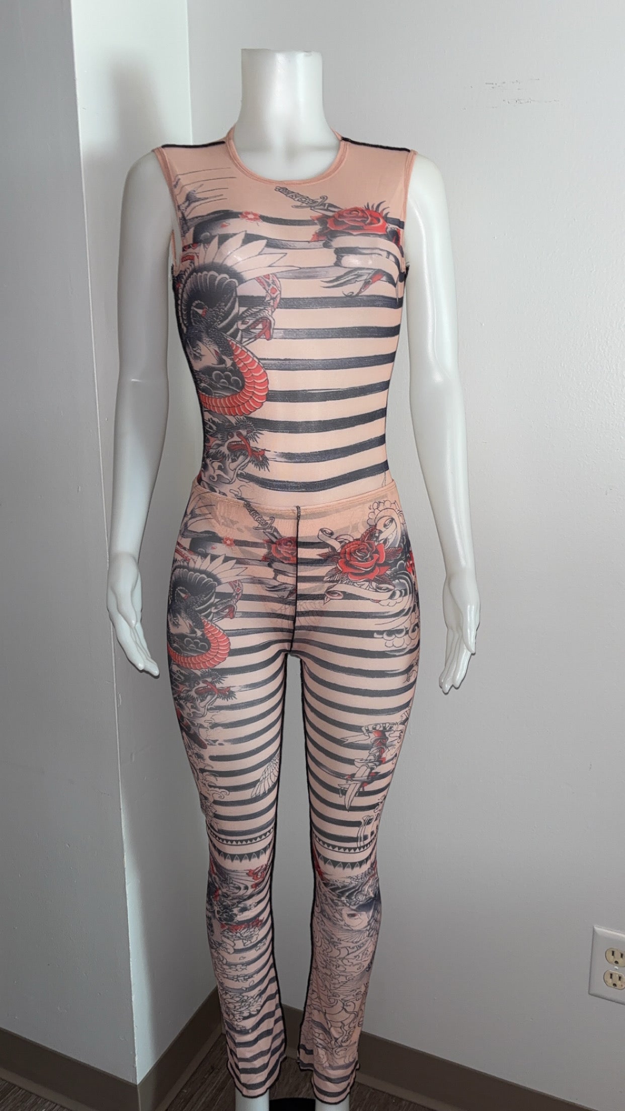 Nude Feud Mesh Set