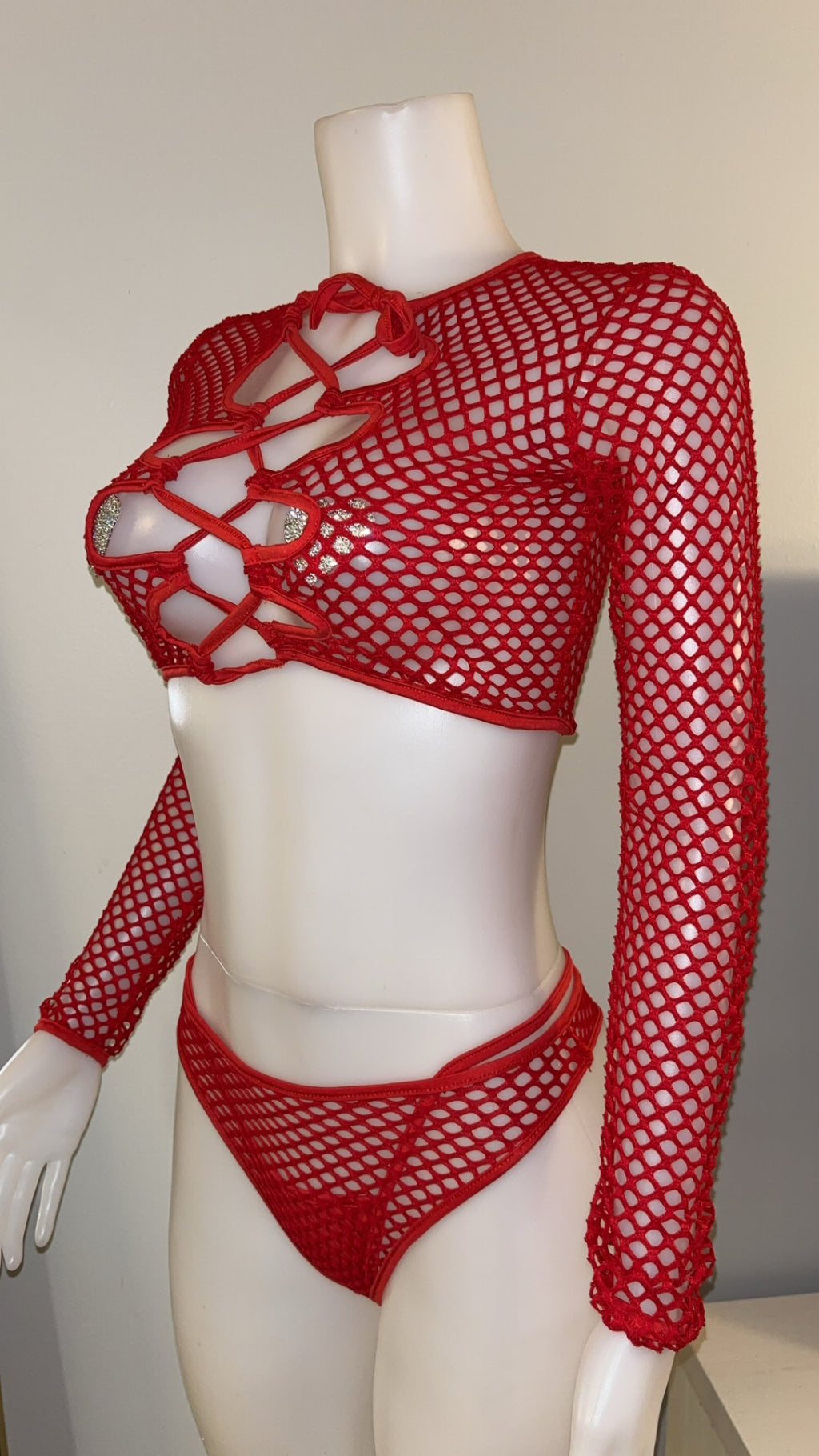 Closed Off Set in Red