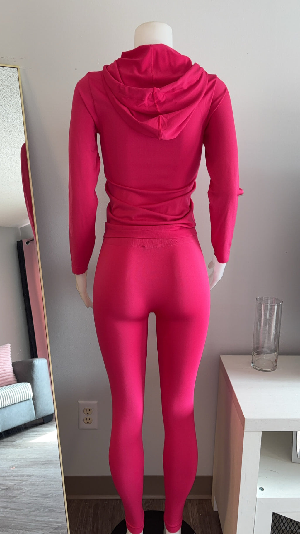 Chill Set in Hot Pink