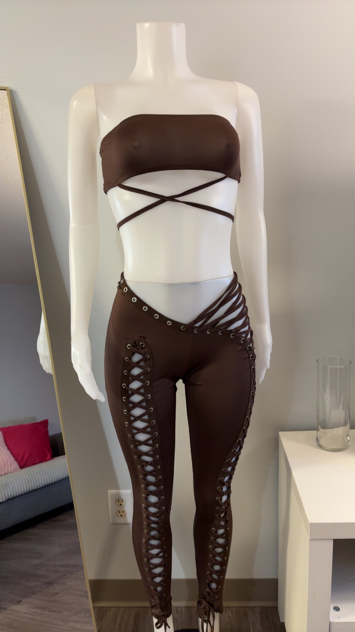All Tied Up Set in Brown