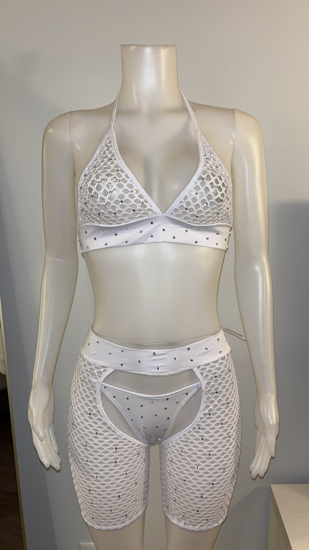 Wynter Set in White