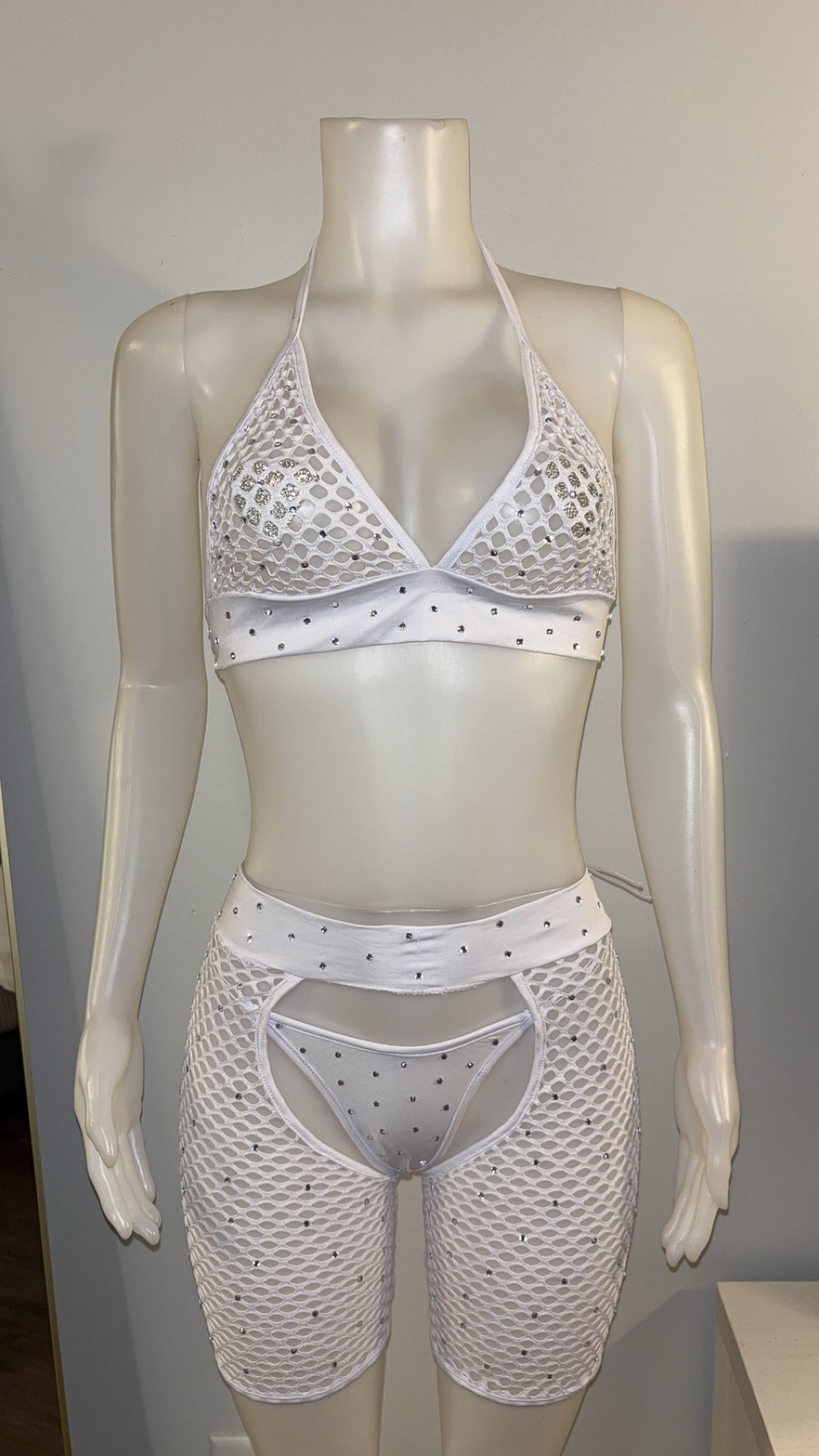 Wynter Set in White