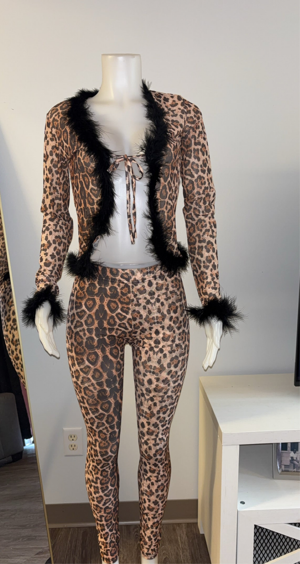Main Attraction Feather Set in Leopard