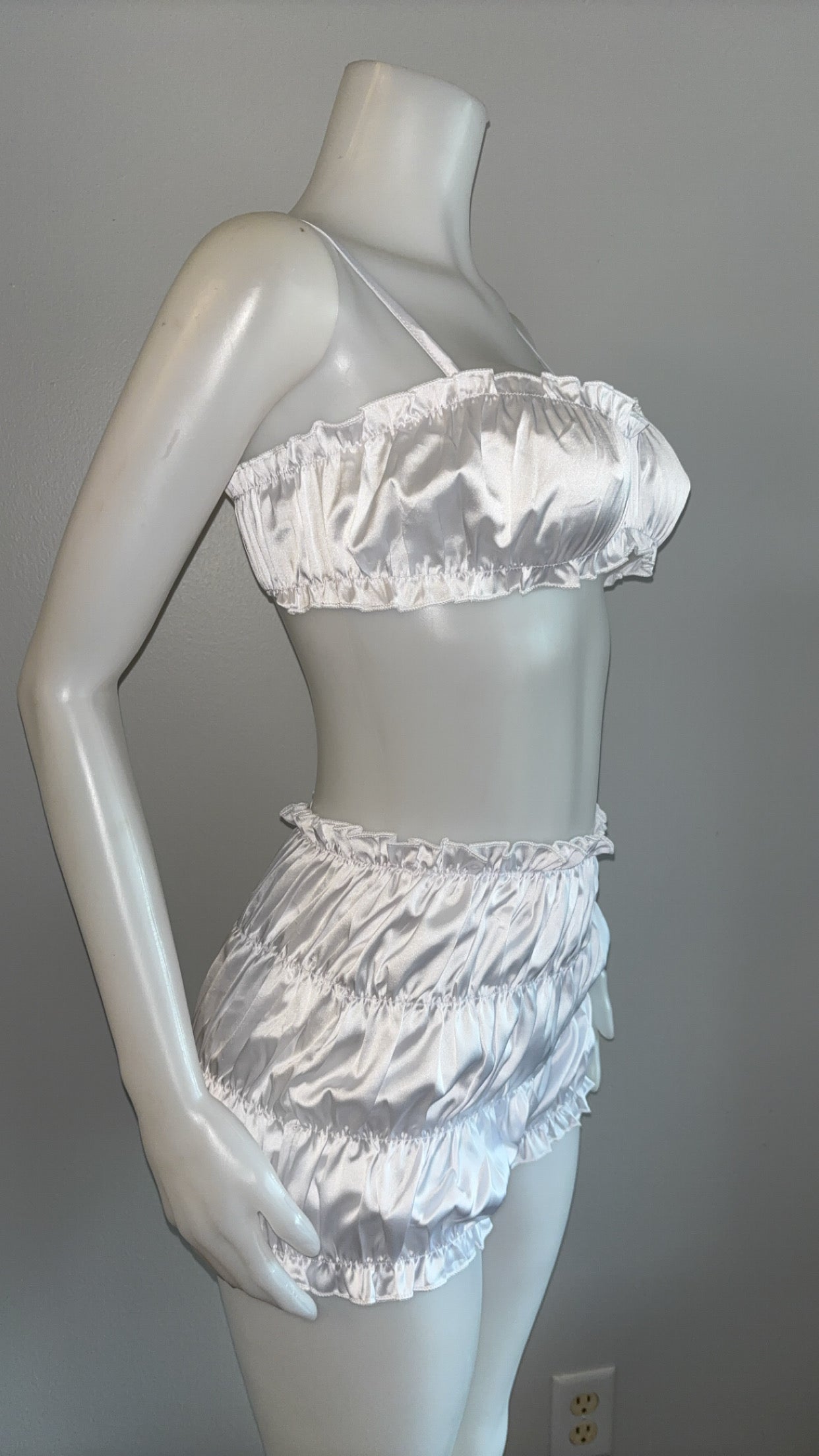 Silky Obsession in White