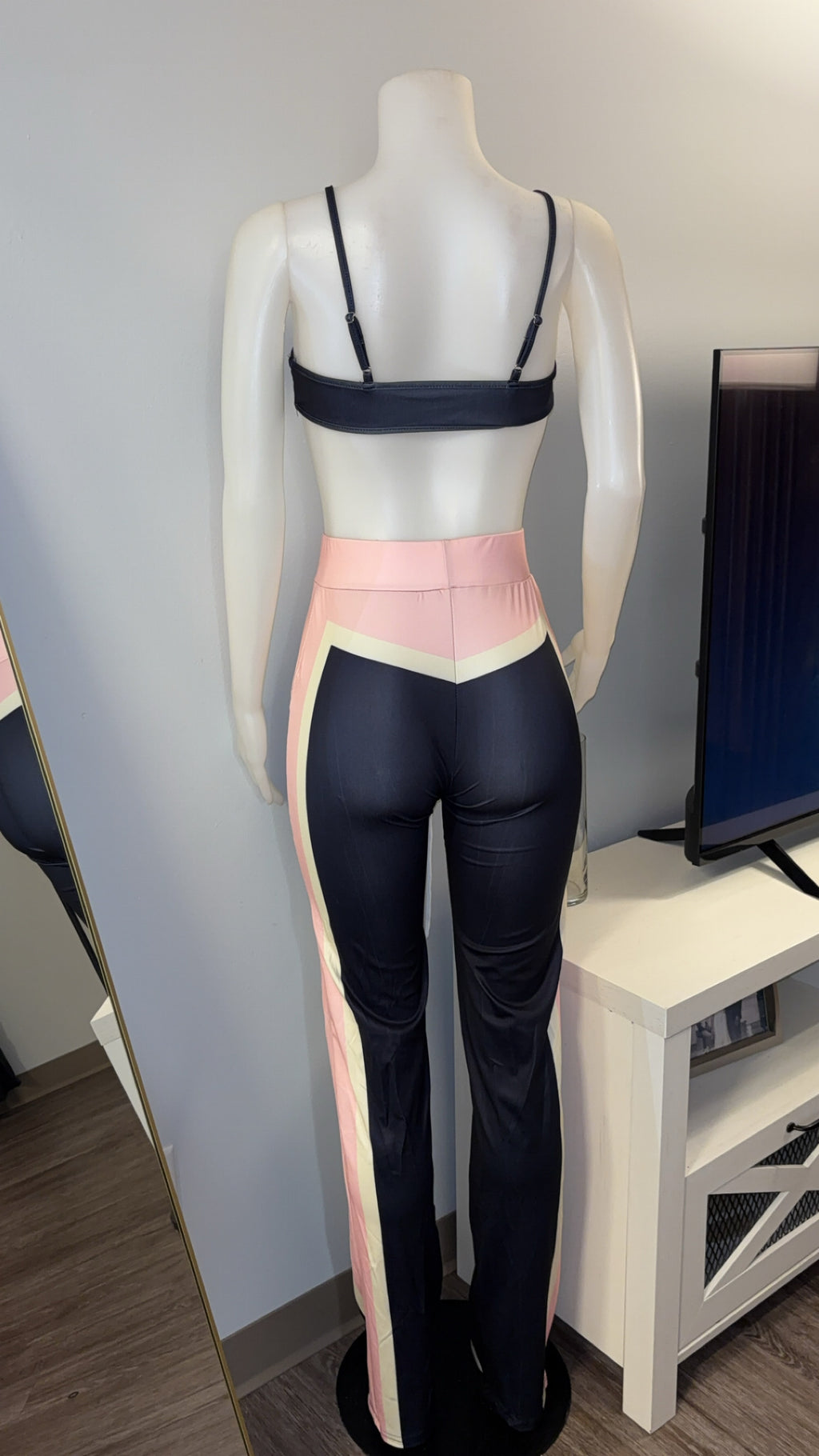 Track ⭐️ Set in Navy