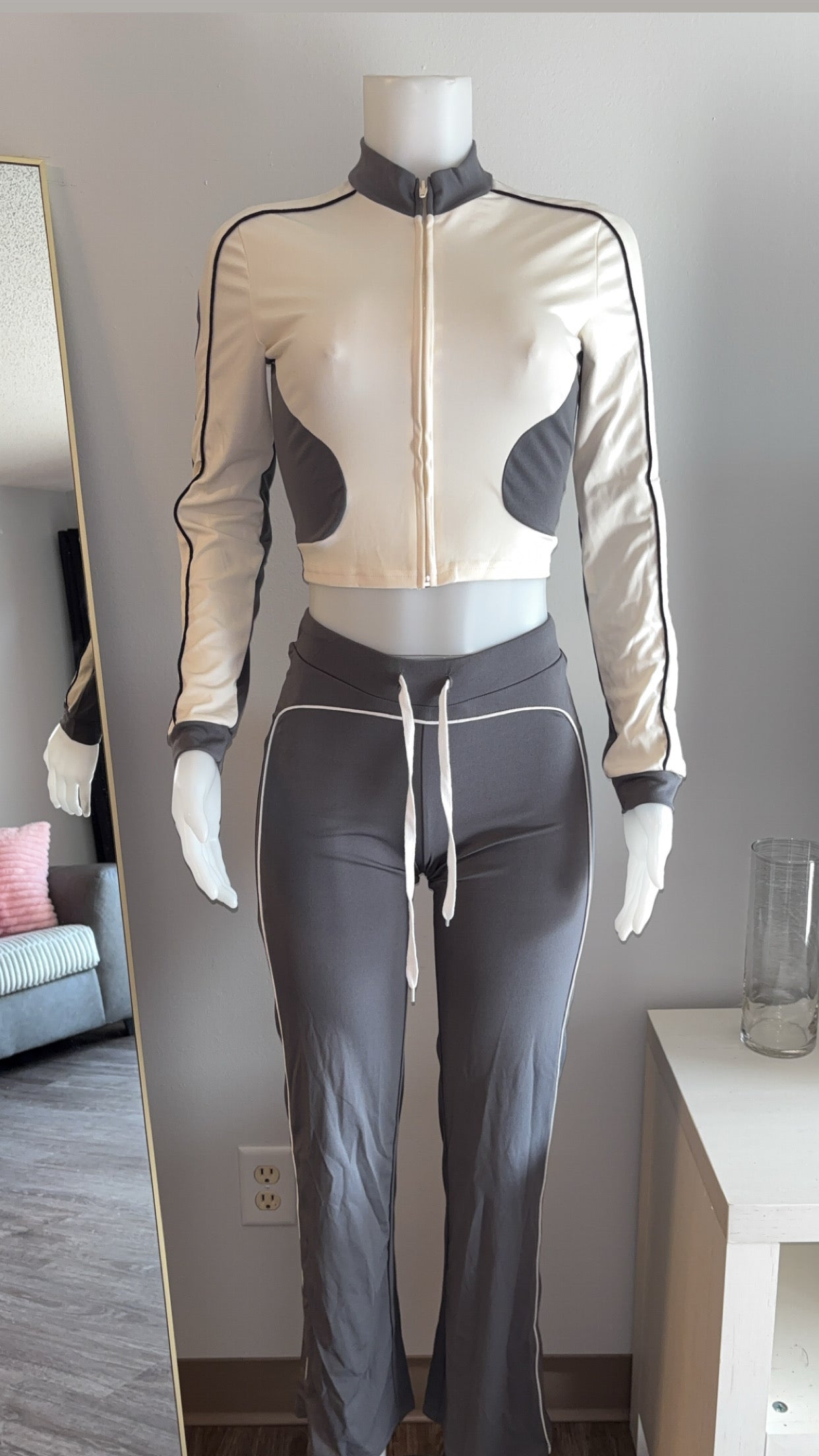 Wayda Pant Set in Apricot/Grey