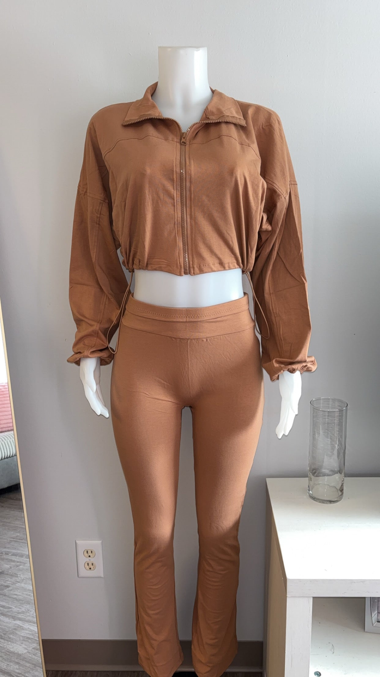 Alexandria Set in Mocha