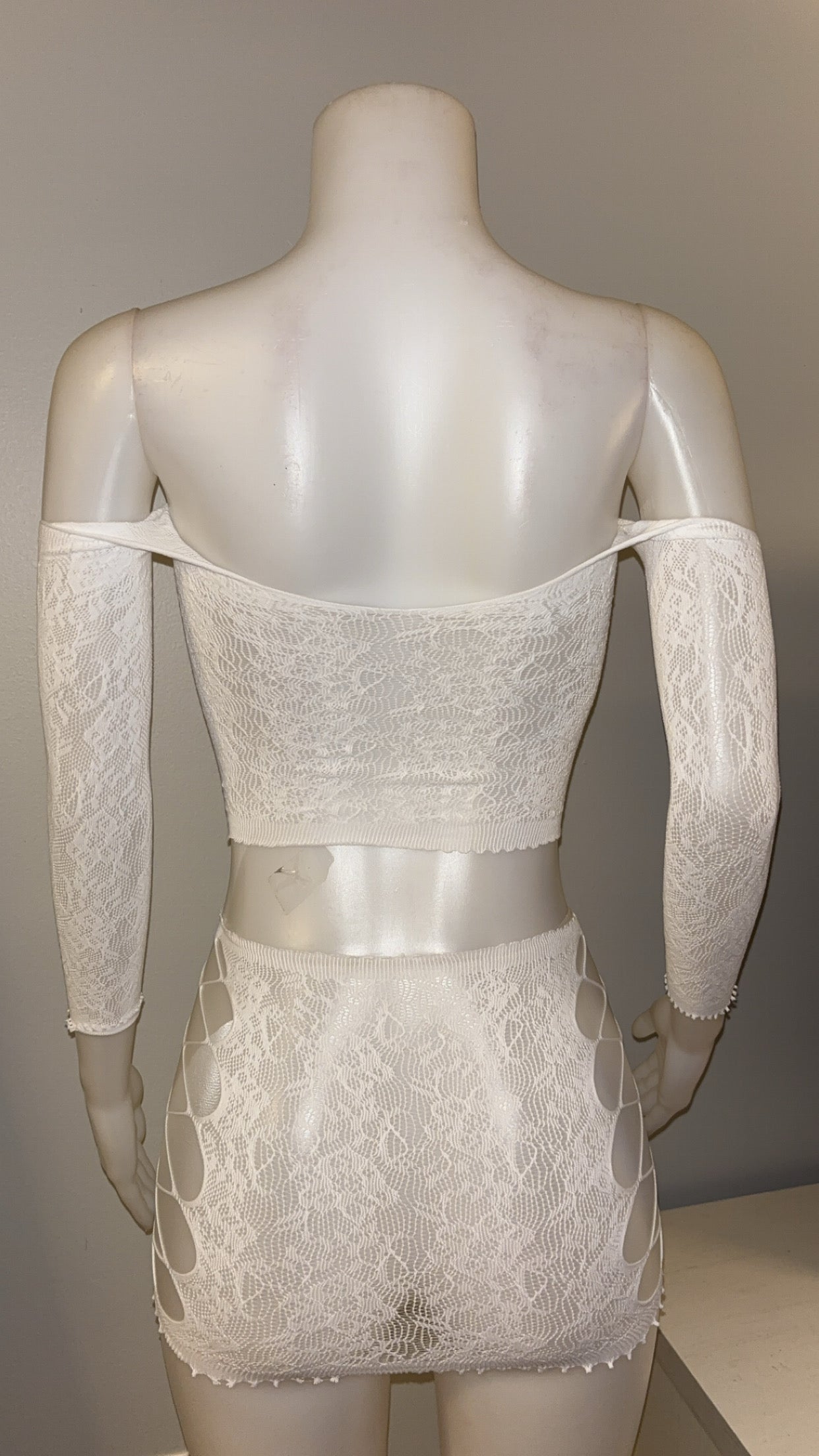 Temptation Set in White