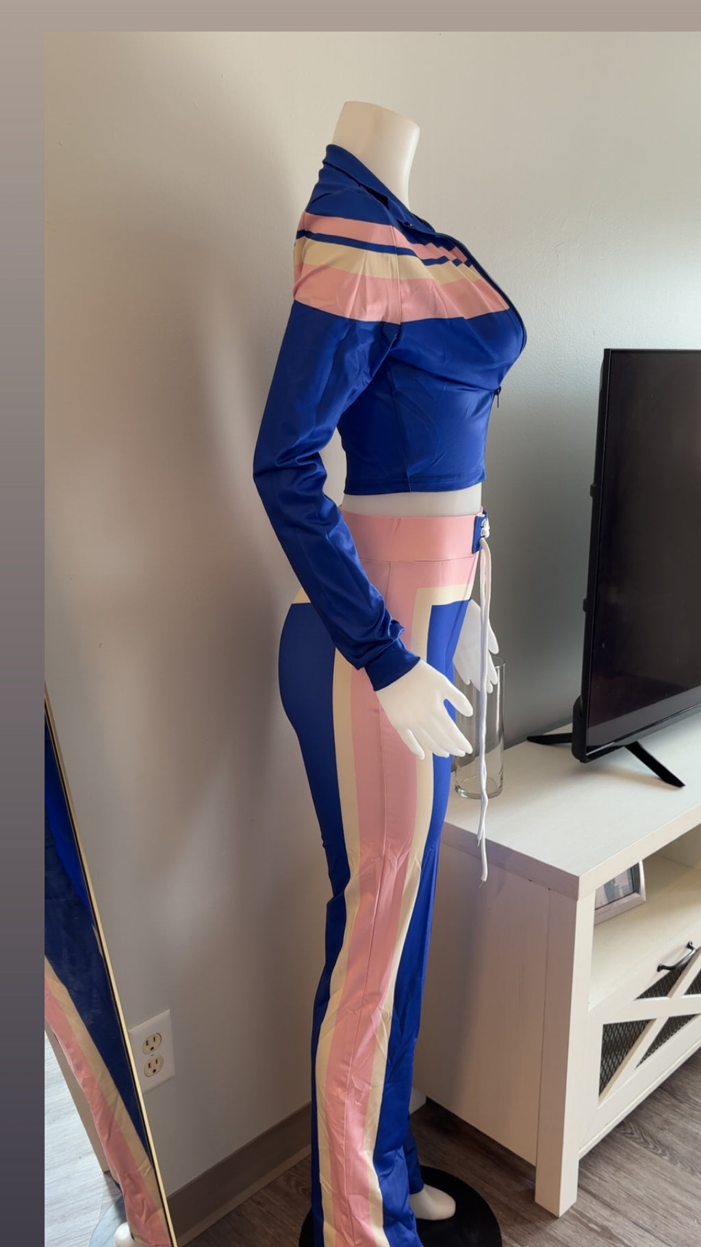 Track ⭐️ Set in Blue