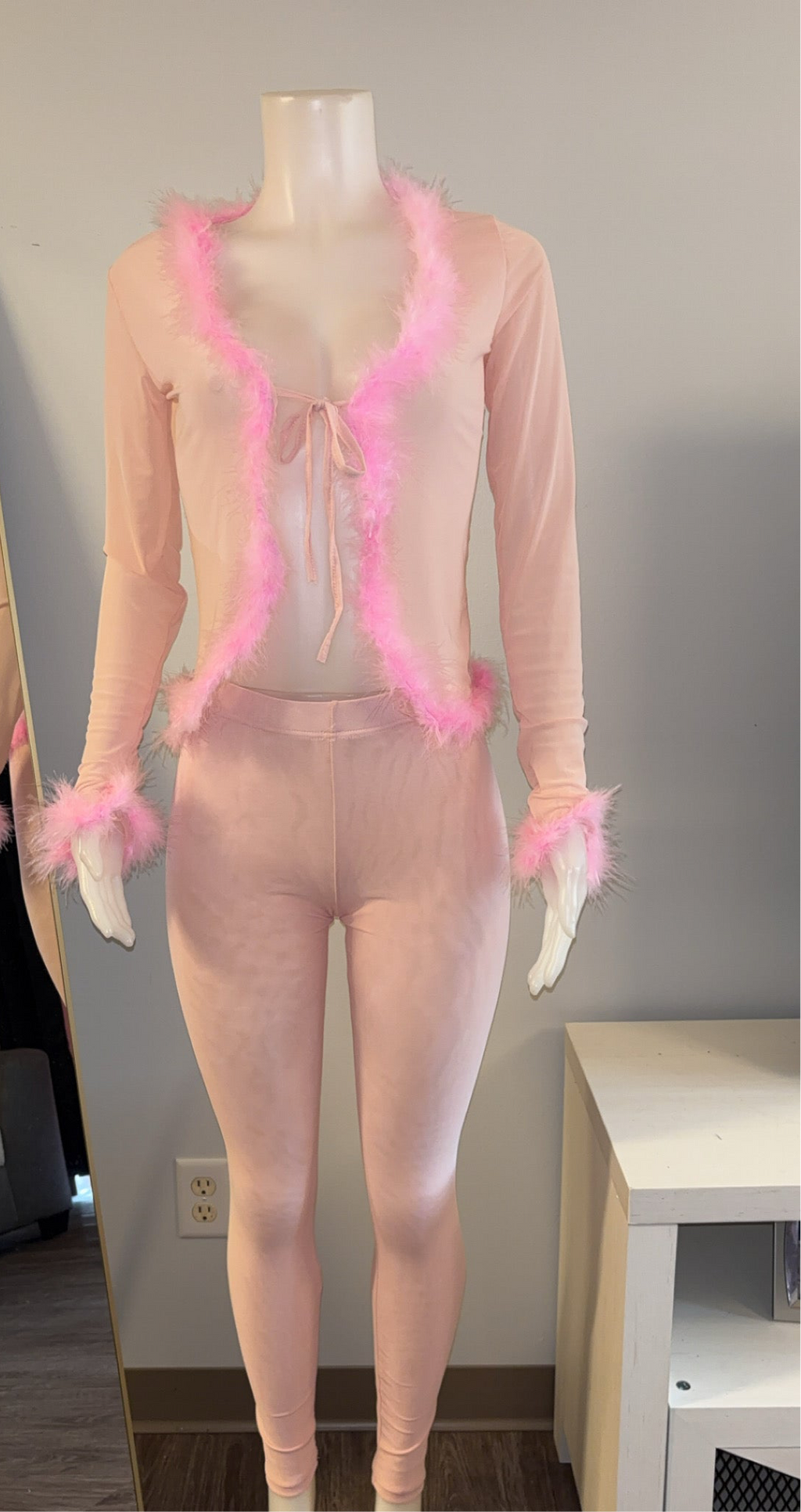 Main Attraction Feather Set in Pink
