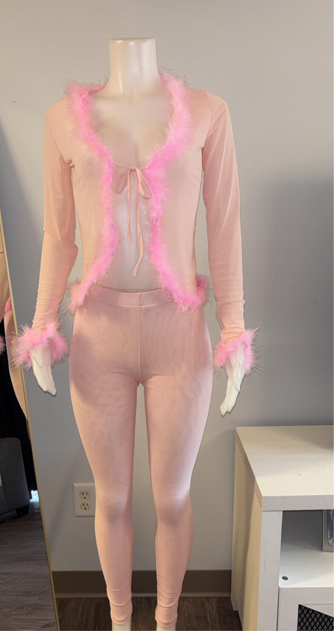 Main Attraction Feather Set in Pink