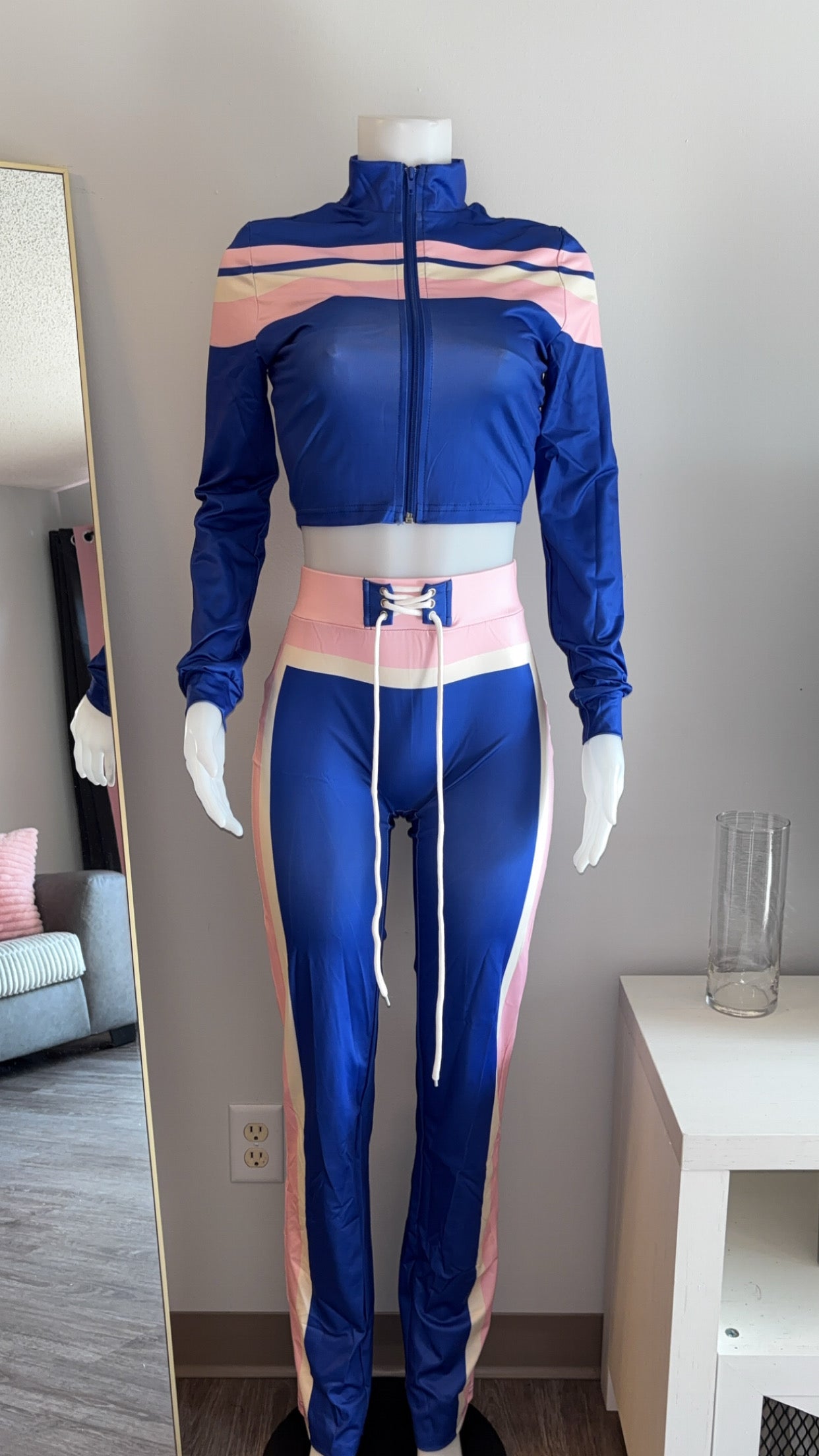 Track ⭐️ Set in Blue