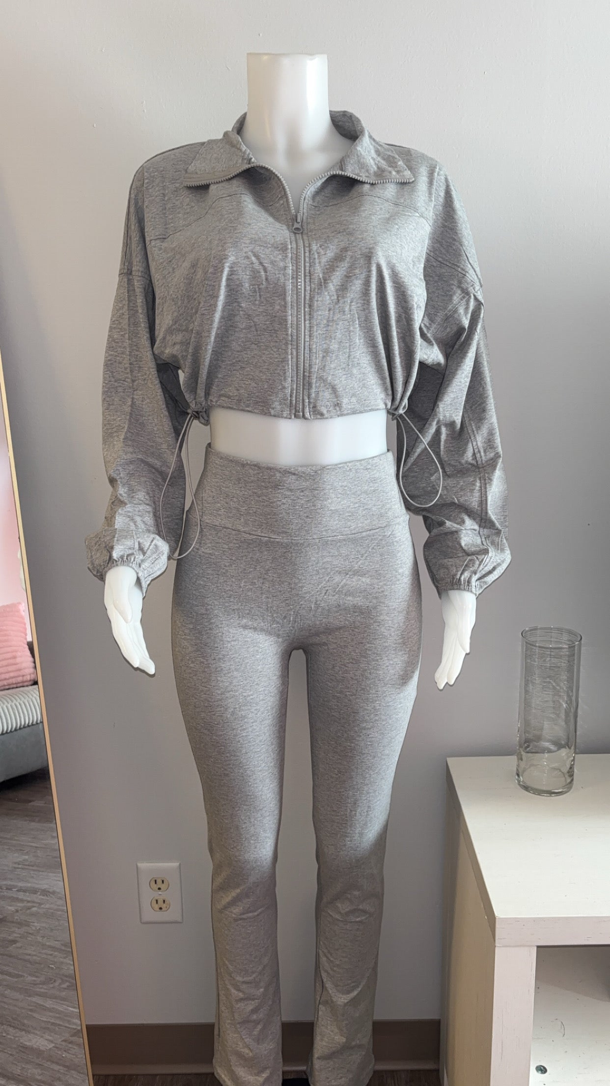 Alexandria Set in Grey