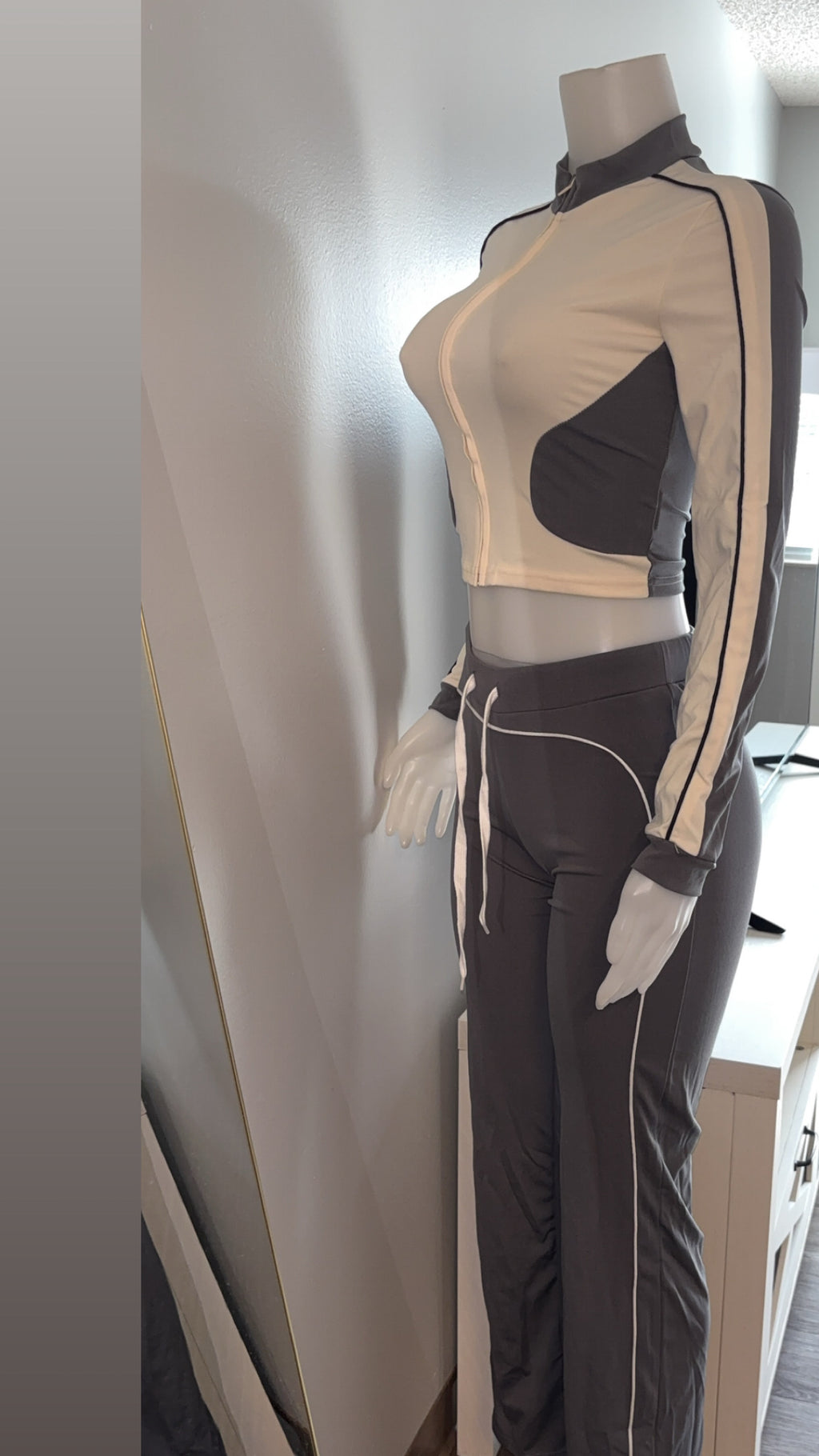 Wayda Pant Set in Apricot/Grey