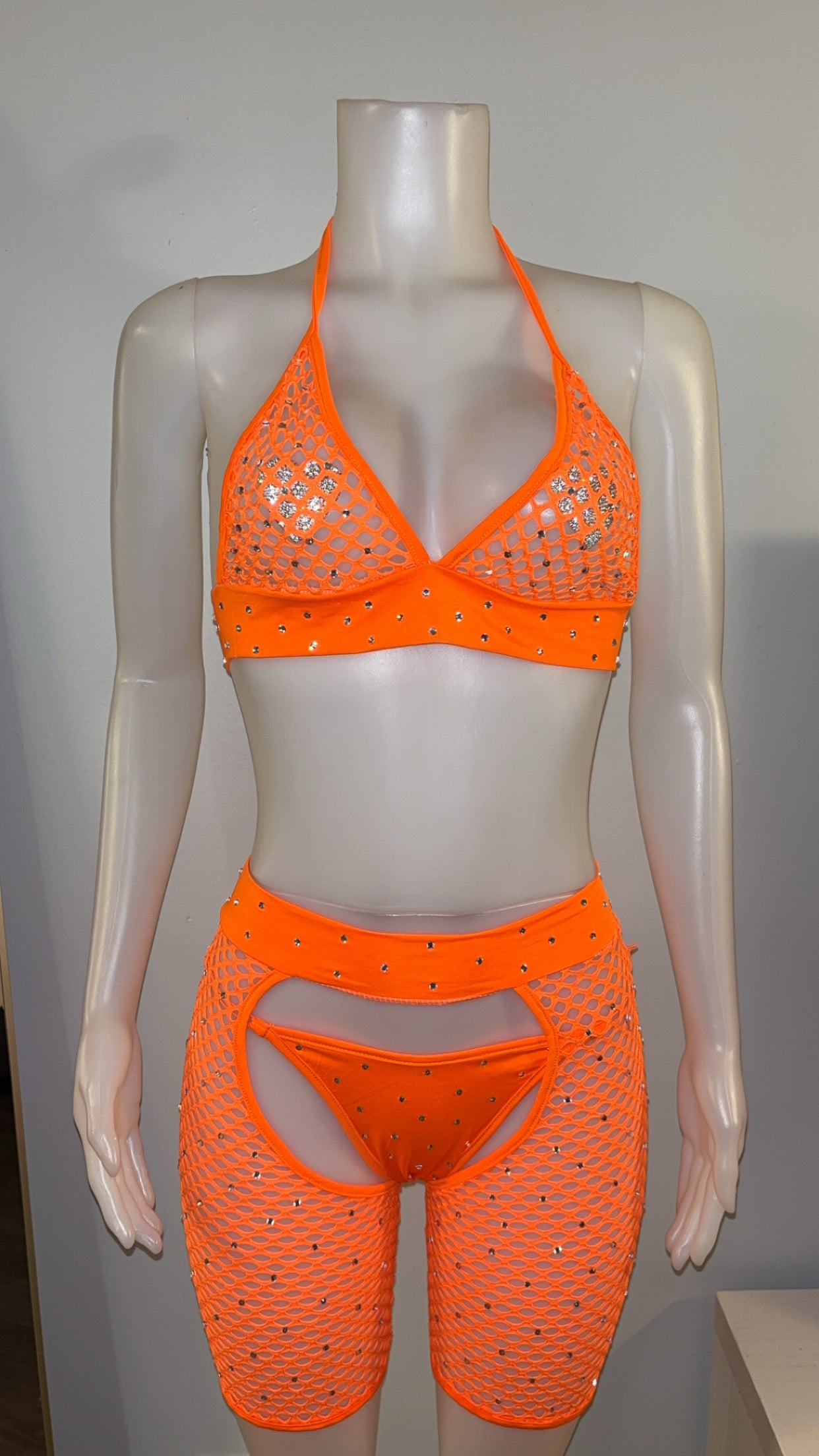 Wynter Set in Orange