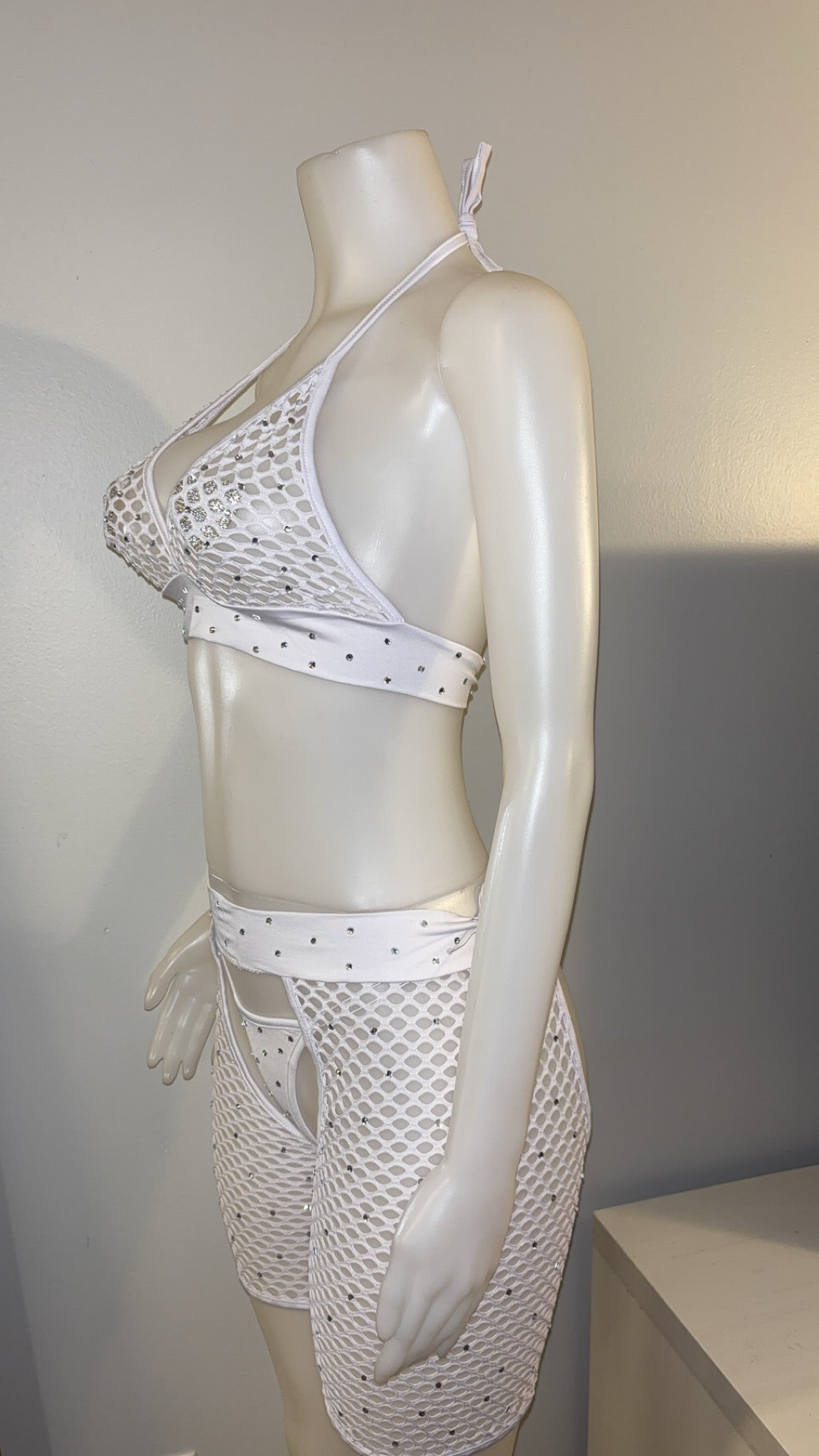 Wynter Set in White