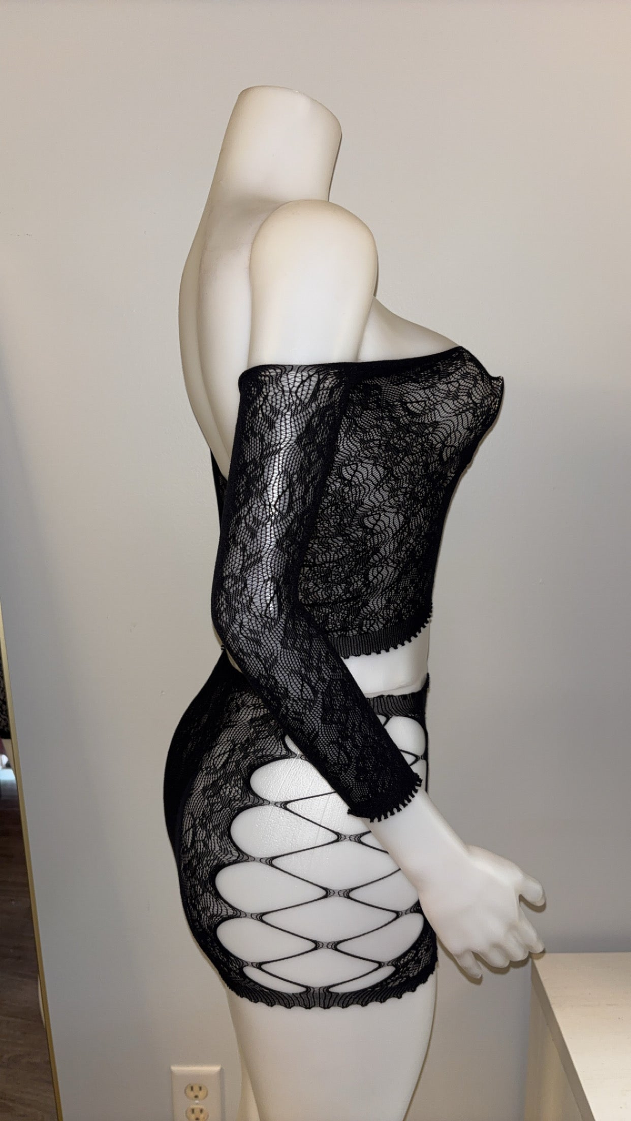 Temptation Set in Black