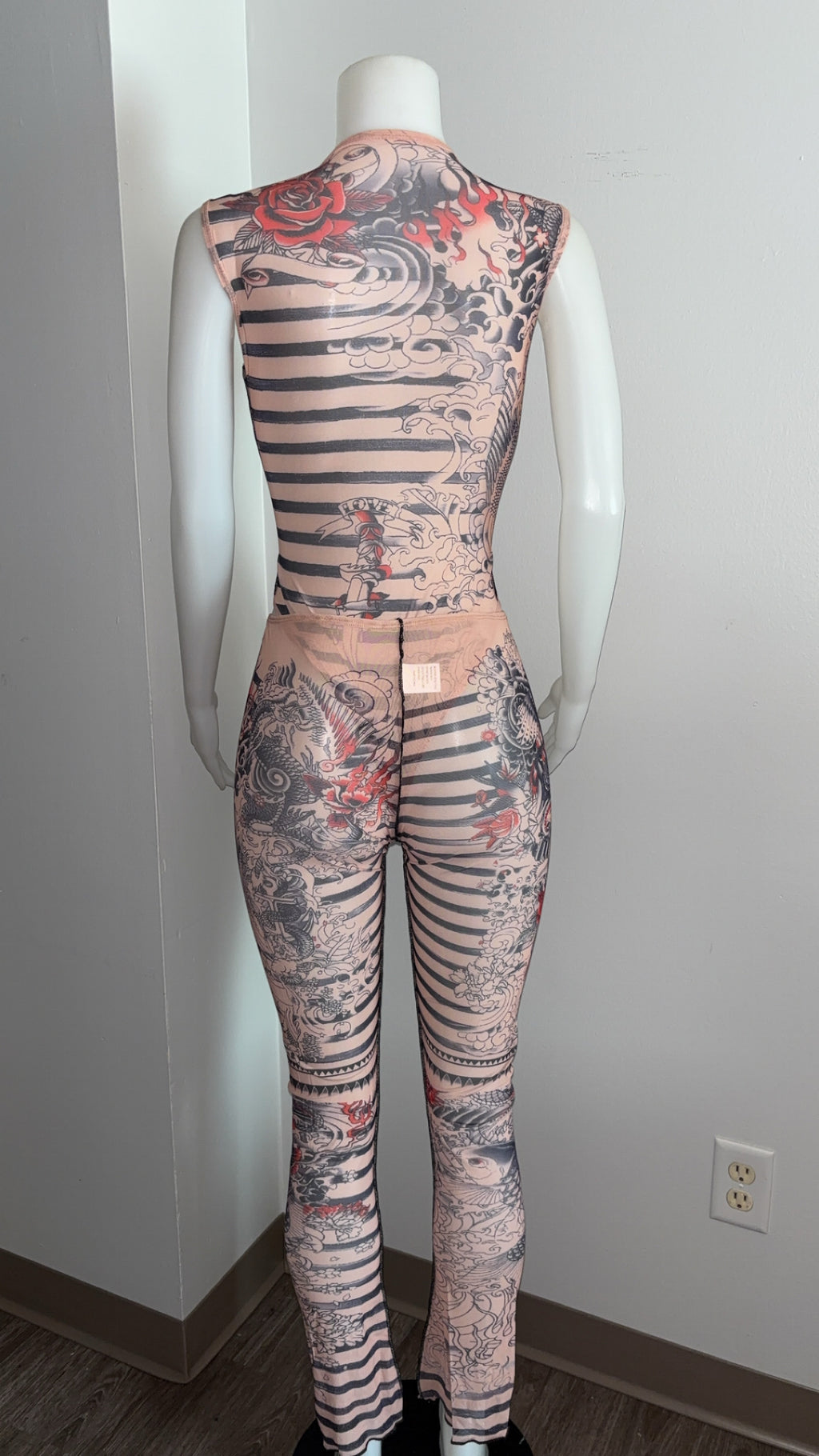 Nude Feud Mesh Set