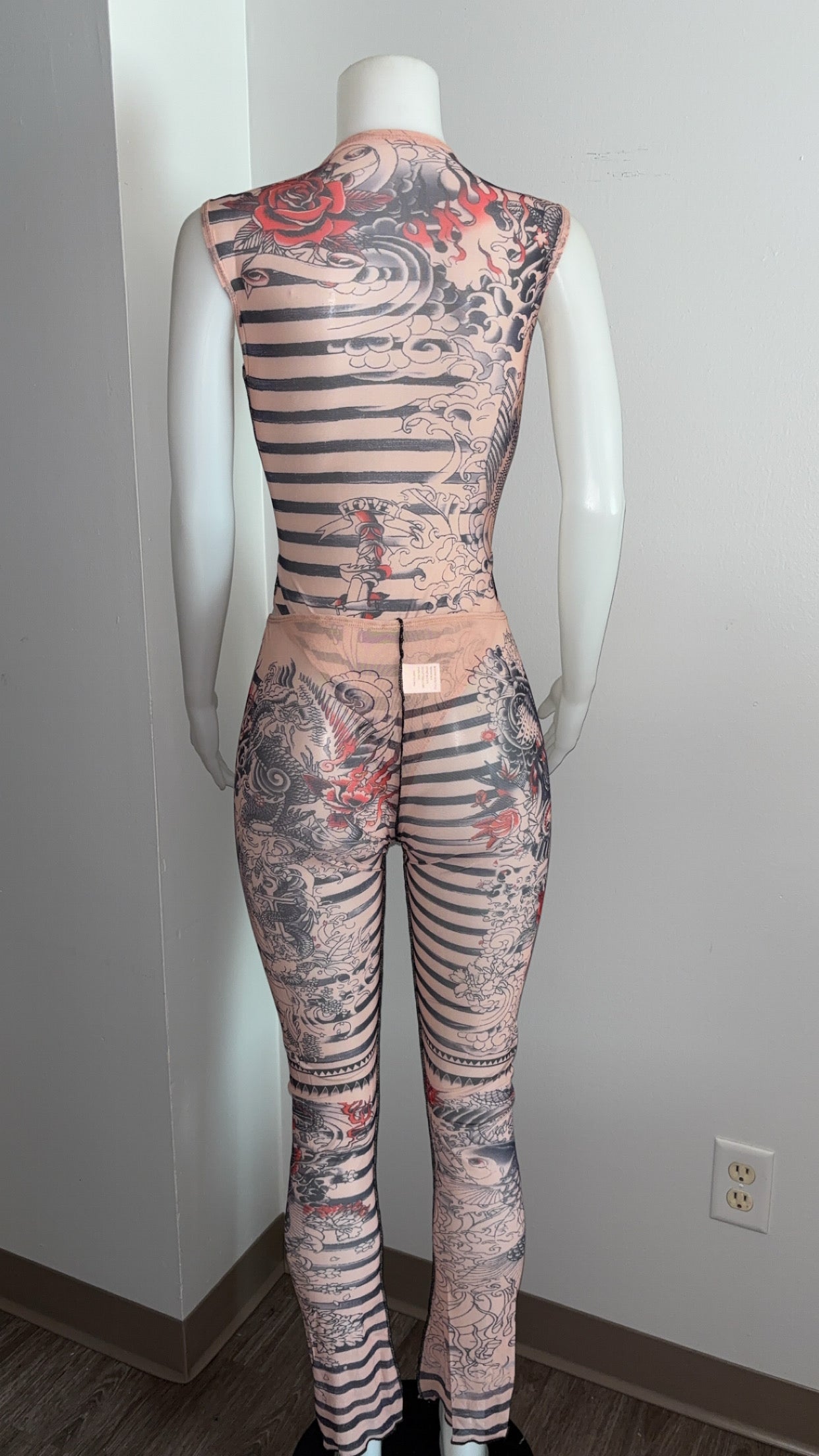 Nude Feud Mesh Set