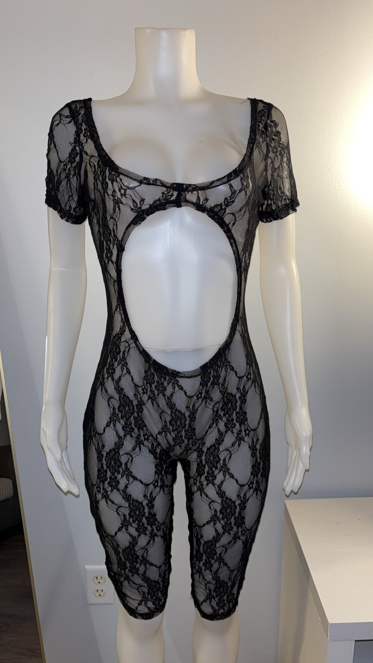 Capri Lace Romper in Black