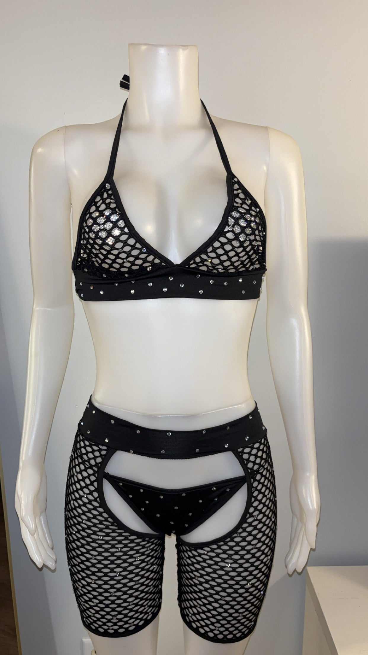 Wynter Set in Black